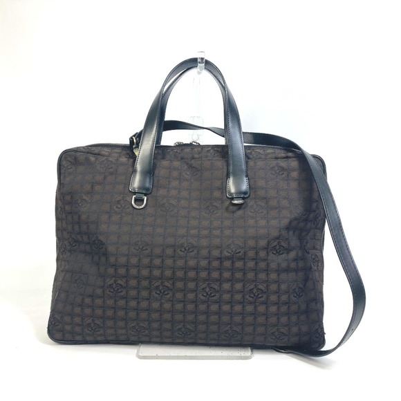 CHANEL Brown Leather Shoulder Bag